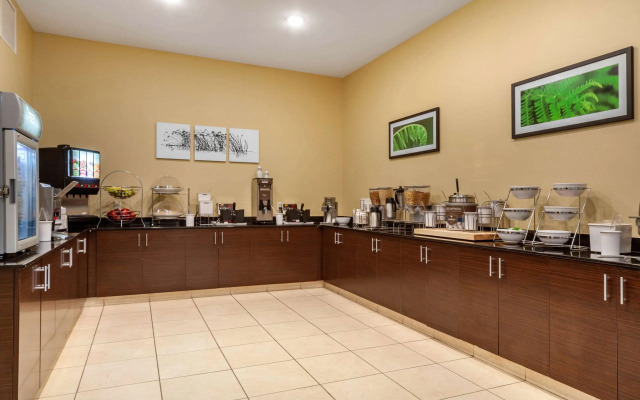 MainStay Suites Lincoln University Area