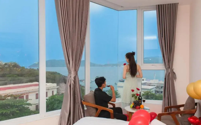 Cliff Hotel