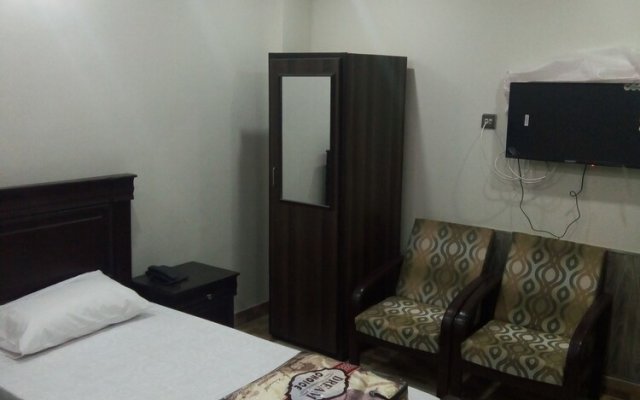 Hotel Kashmir Inn