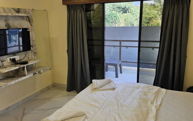 Shrikar Resort