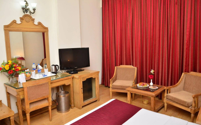 Hotel KC Cross Road