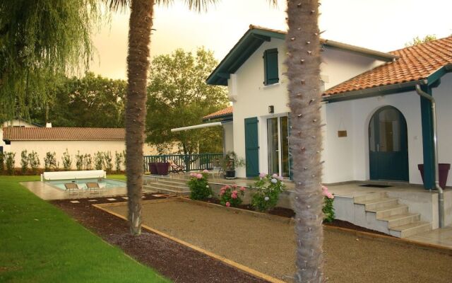 Chambre d'Hôtes Txori Etxea