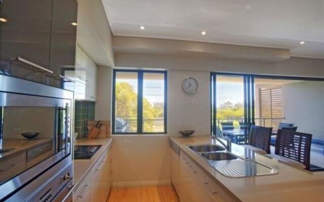 Loka Santi Beachside Apartments - Agnes Water / 1770 Accommodation