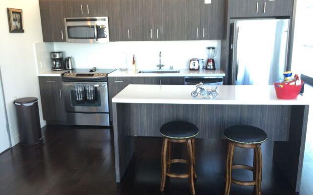 Furnished Suites in Downtown Santa Monica