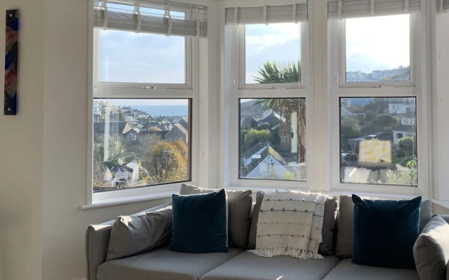 Mevagissey Holiday Home - sea View and Parking