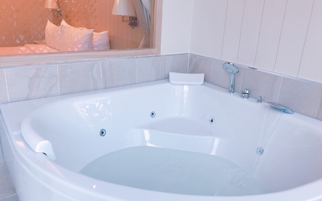 The Sea - Cret Hua Hin