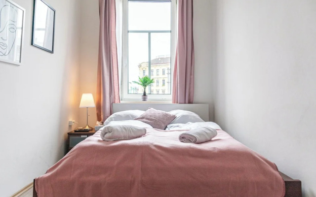 Cozy Room Shared Apt Millennium Tower