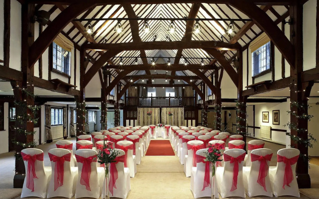 Sunday Box Hill Burford Bridge Hotel