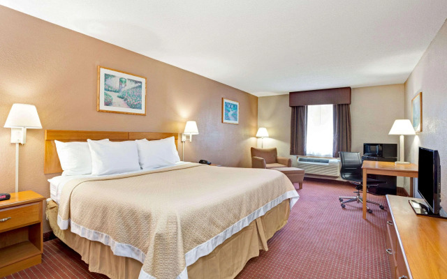 Quality Inn Charleston South