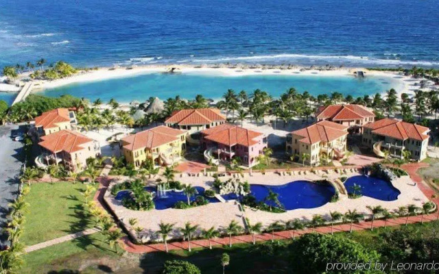 Parrot Tree Beach Resort