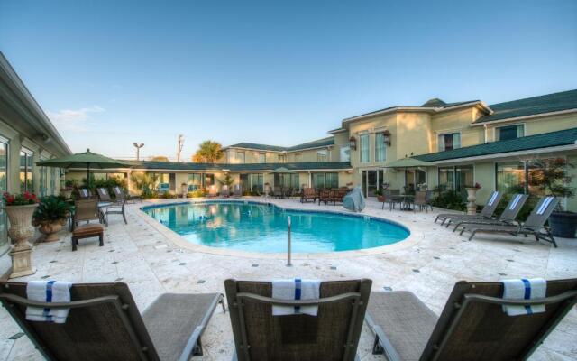 Town & Country Inn and Suites