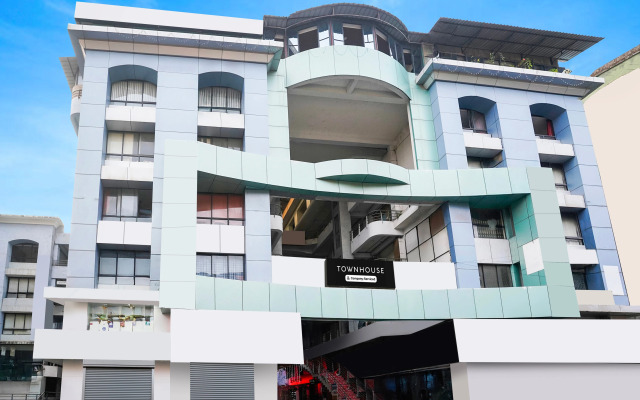 Super Townhouse Margao Near Railway Station Formerly Hotel Tanish
