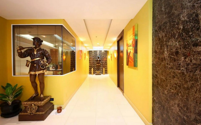 Nova Gold Hotel (SHA Extra Plus)