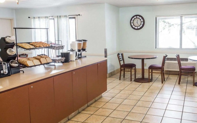 Holiday Inn Express Santa Rosa North by IHG