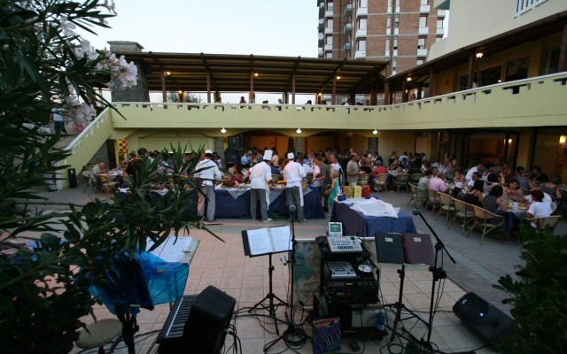 Grand Hotel Azzurra Club Lido Adriano
