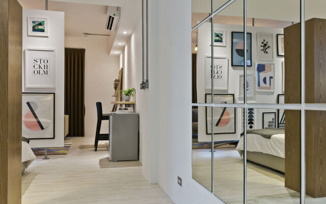 Kojima gallery / Island Apartment