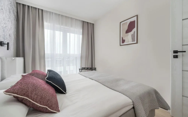 Wroclaw Apartment With Bathub by Renters