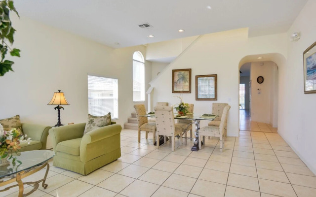 Family Retreat w/ Pool: 10 Mi to Disney!