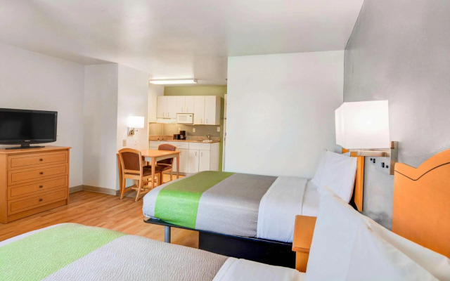 Studio 6 Opelika/Auburn