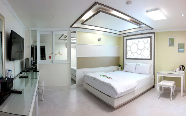 Eco Hotel