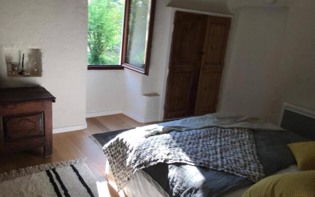 Gites "Oustaou de Bourboul"