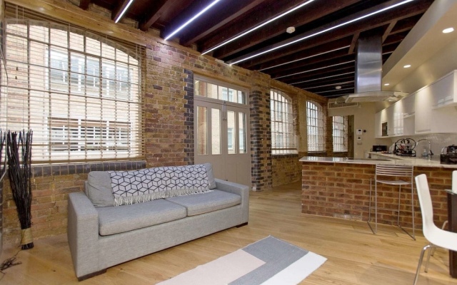 Luxury Loft Oxford Street with AC