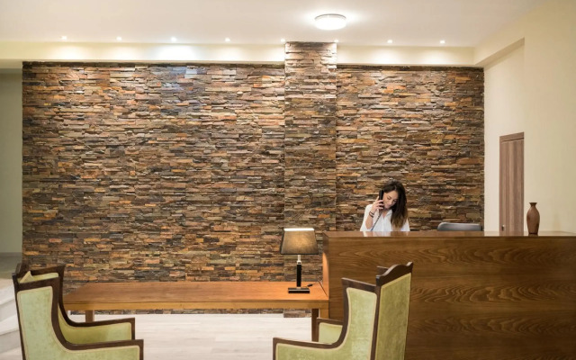 Elegance Luxury Executive Suites - Adults Only