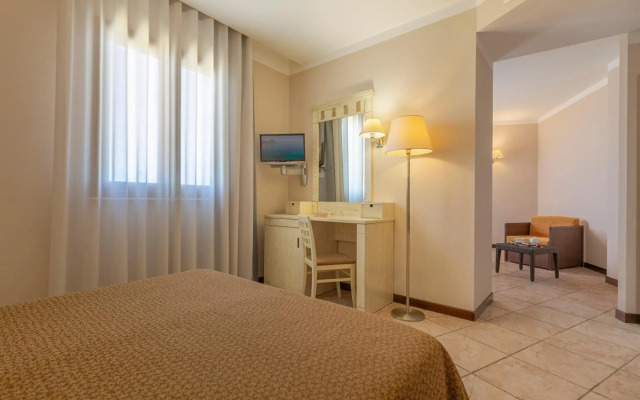 Villa Zina Park Hotel
