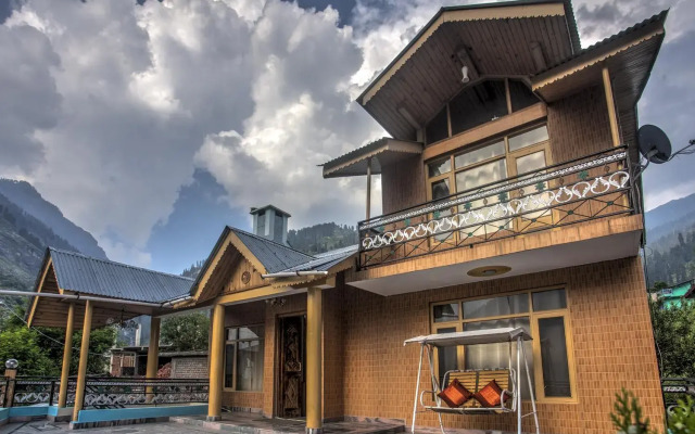 Armaan Inn and Suites