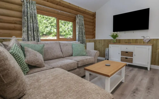 Redwood Lodge