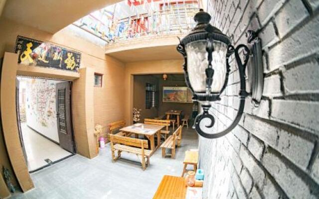 Dunhuang Hu Yang Inn