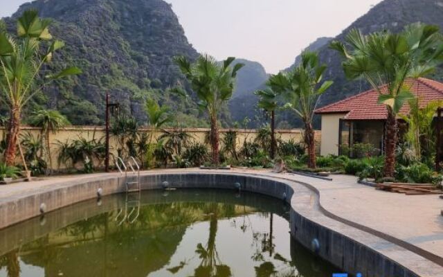 Scenic Mountain Ecolodge Ninh Binh