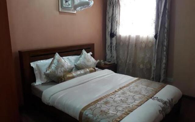 The Grand Suites