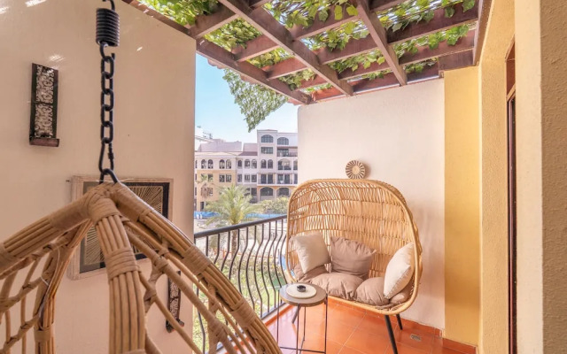 Extravagant Studio Stay for 2 in JVC