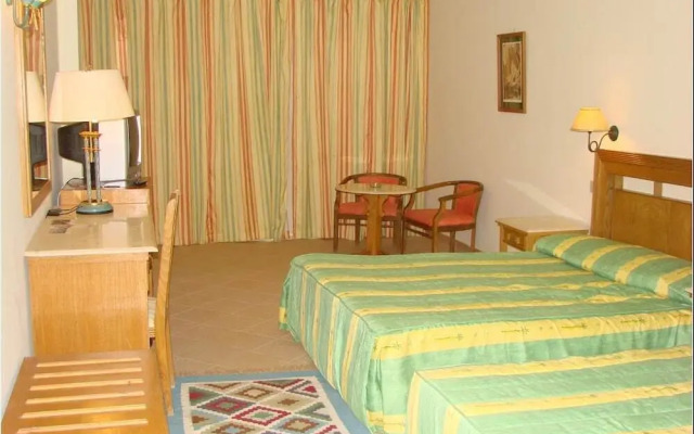 Elaria Beach Resort