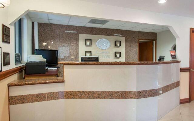 Comfort Suites Fort Pierce I-95