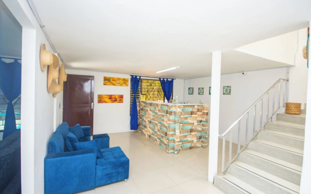 Blue Coast Hostal - Hostel