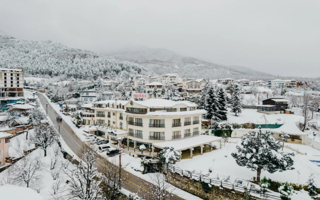 Motali Life Hotel