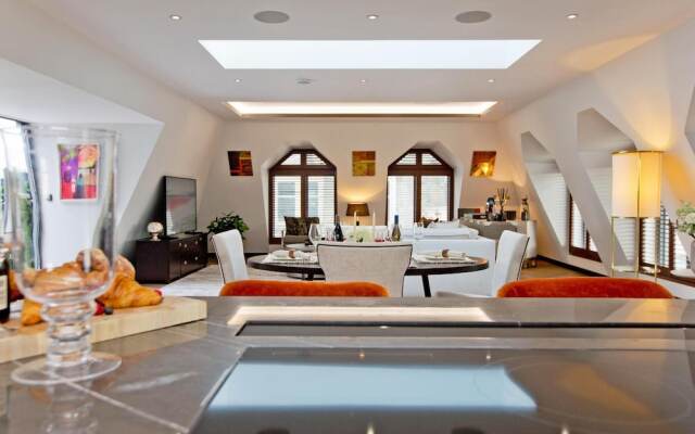 3-bed Rooftop Penthouse