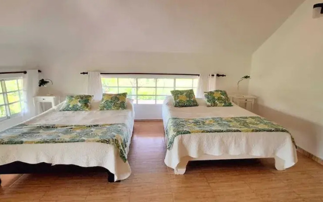 9th Hole Villa