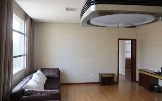 Weisi Haoting Hotel – Guest Rooms – Xianning
