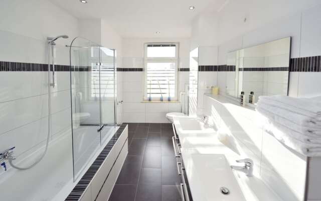 Central Sauna & Loft Apartments