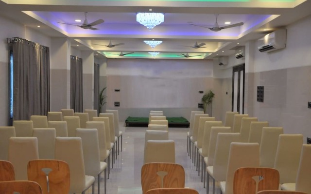 OYO 3136 Hotel Starlight NX