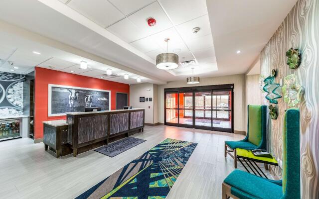 Hampton Inn & Suites Pryor