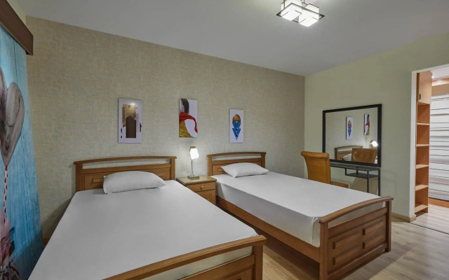Golden Park Hotel