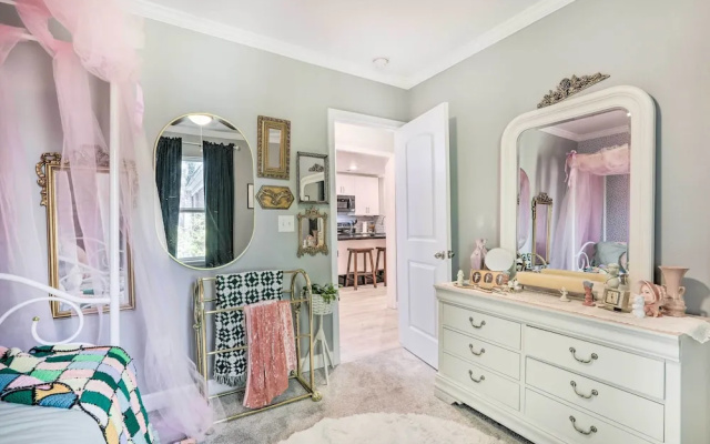 Eclectic Atlanta Abode < 3 Mi to Downtown!