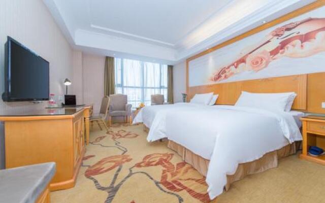 Vienna Hotel Hubei Xiangyang Tanxi Road
