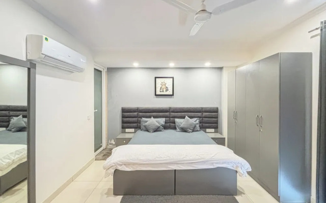 Housr 1 RK Sector 27 Gurgaon Golf Course
