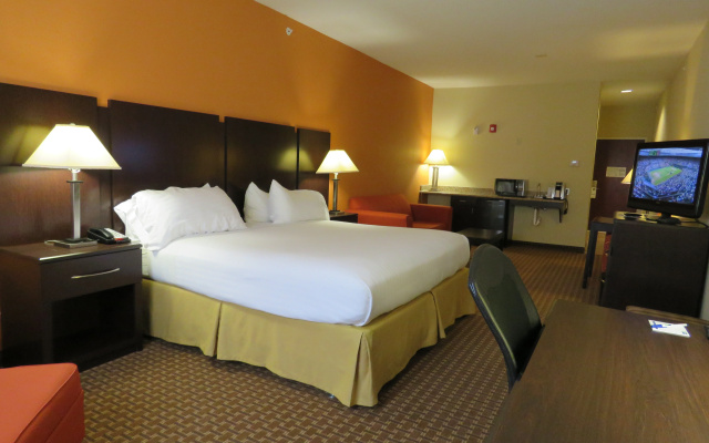 Holiday Inn Express Hotel & Suites Bartlesville by IHG