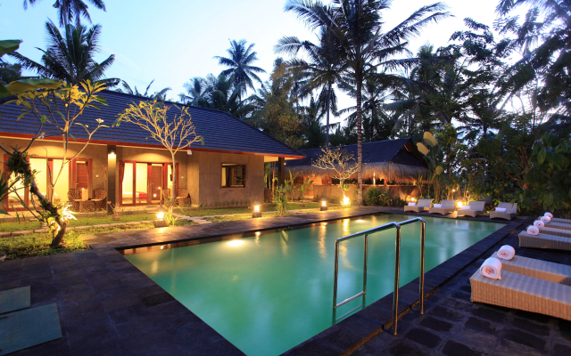 ZEN Rooms Jukut Paku Village